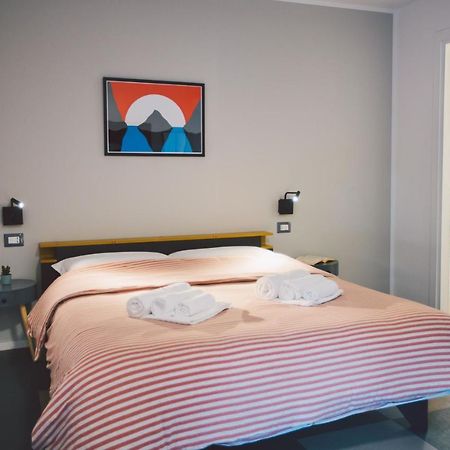 New Apartment With Patio 시라쿠사 외부 사진