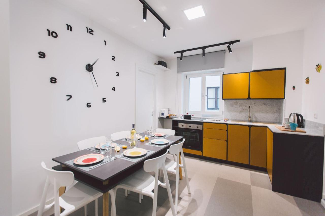 New Apartment With Patio 시라쿠사 외부 사진